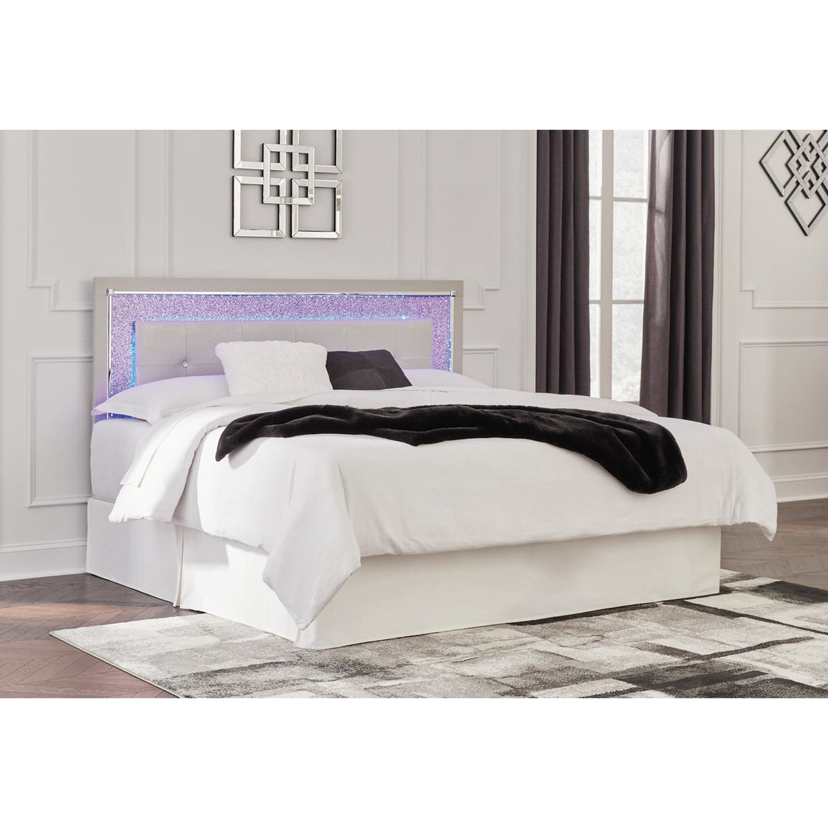 Zyniden King Upholstered Headboard - Silver | Schwartz-furniture